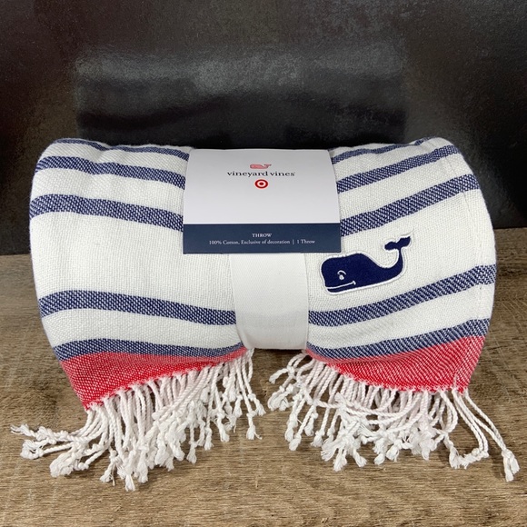 Vineyard Vines Other - Vineyard Vines Throw Blanket red white blue Whale